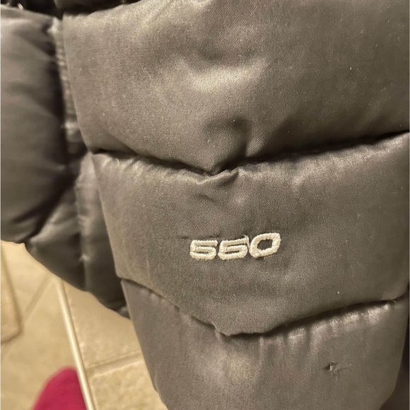 North Face 550 Women’s Puffer Jacket - Picture 5 of 5